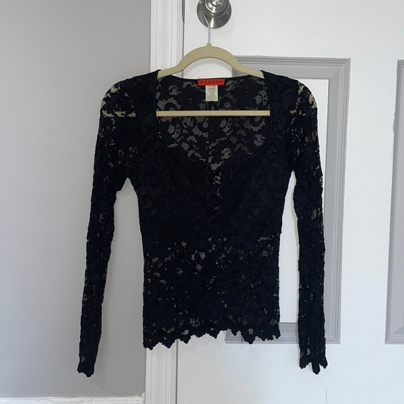 BARAMI designer lace top - Picture 1 of 2
